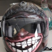 Casques Motos personnalisés &laquo;&nbsp;Le Sourire&nbsp;&raquo;