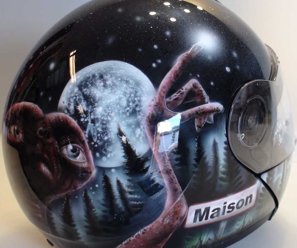 Peinture personnalisées pour casques custom, moto, auto et autres