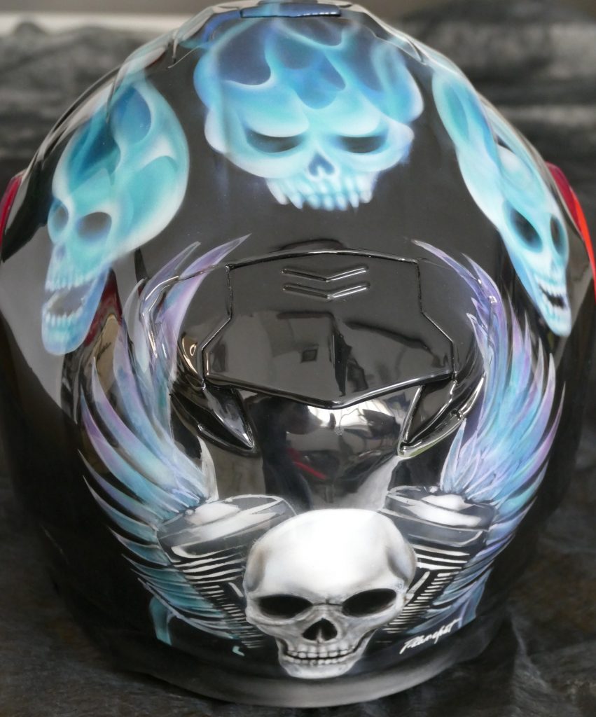 casque-moto-airbrush-ours-et-skull-flaming