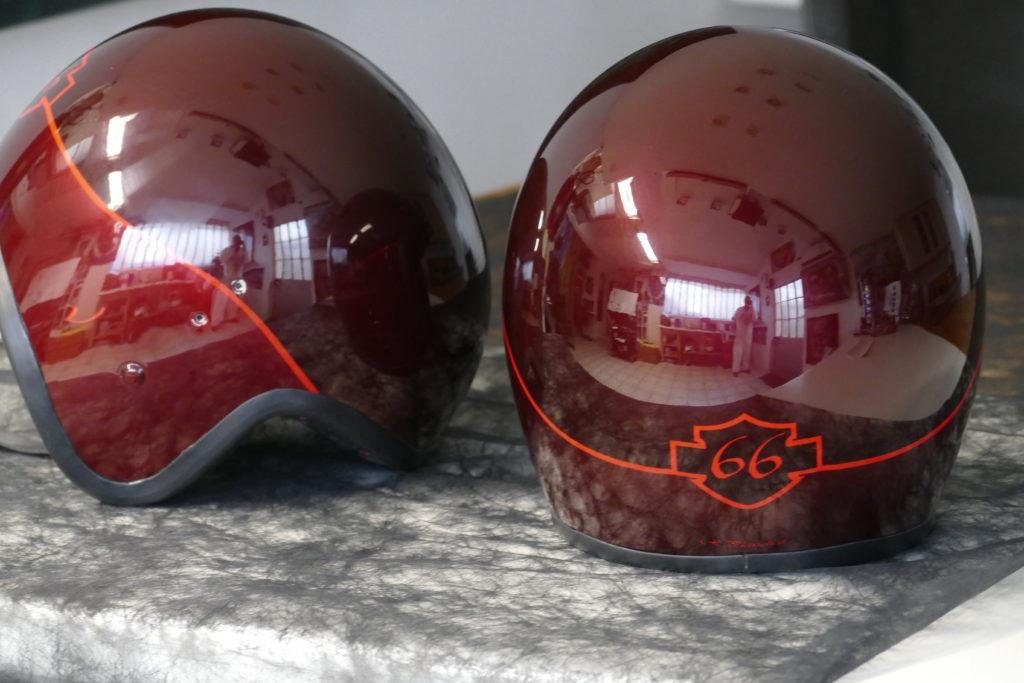 prix peinture casque moto